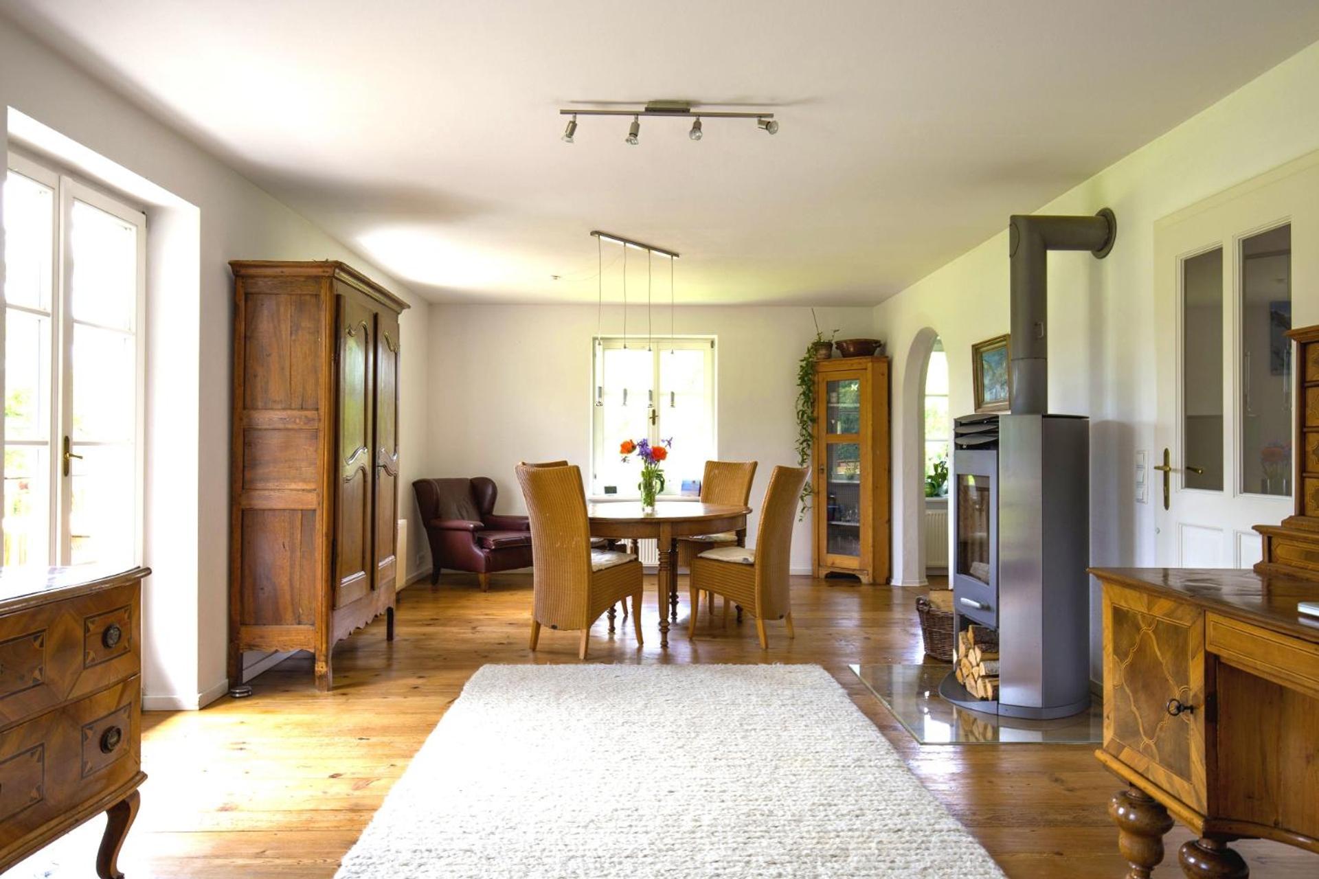 5 Sterne Fewo Mit Garten Und Bergblick In Chiemsee-Naehe Ubersee Exterior photo