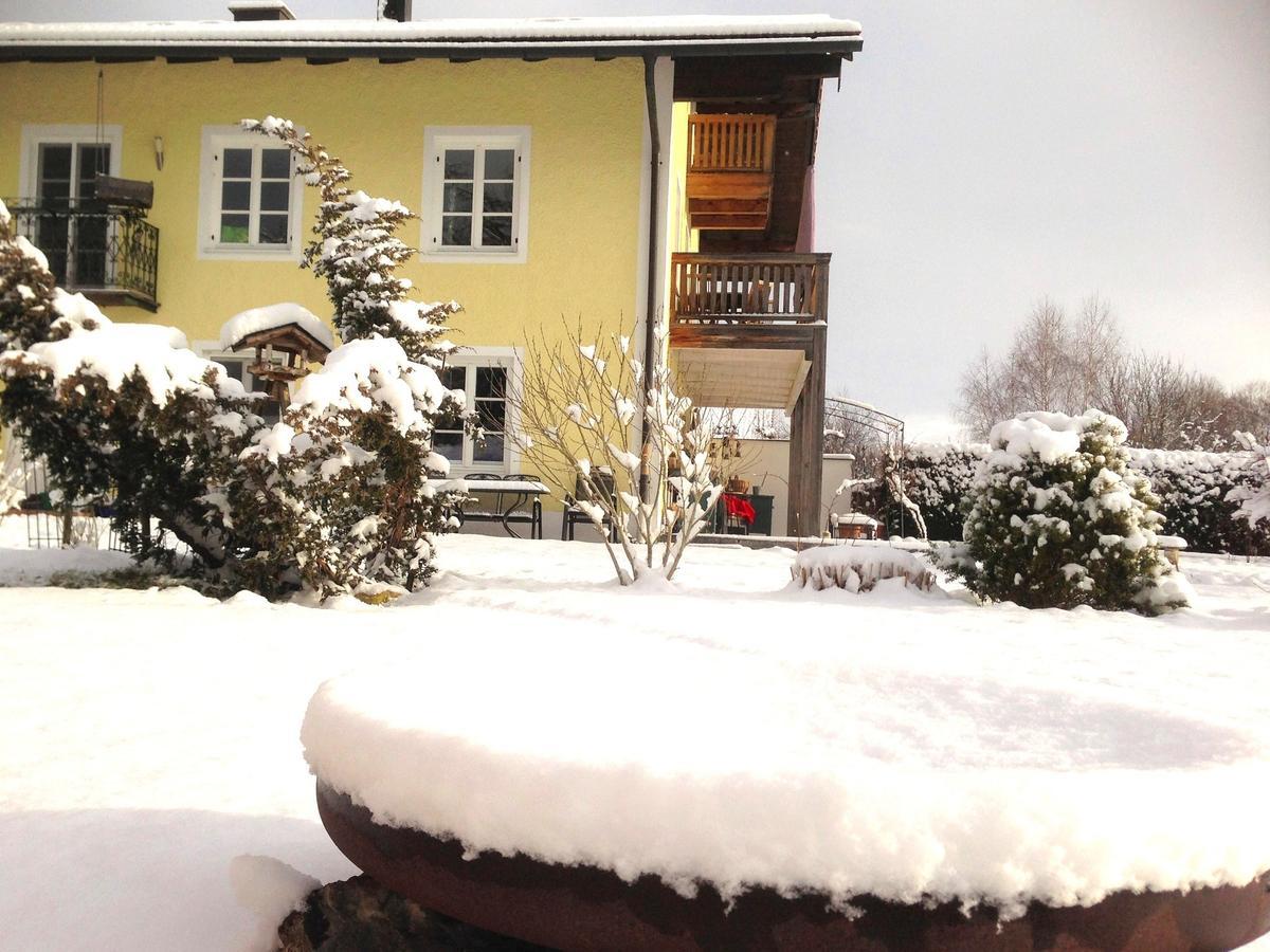 5 Sterne Fewo Mit Garten Und Bergblick In Chiemsee-Naehe Ubersee Exterior photo